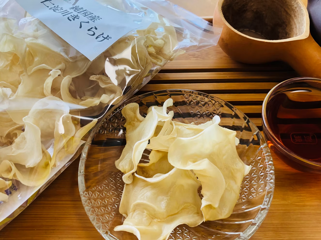 Japanese White Wood Ear Mushroom